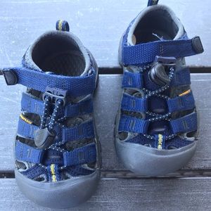Keen Newport size 8 (toddler)